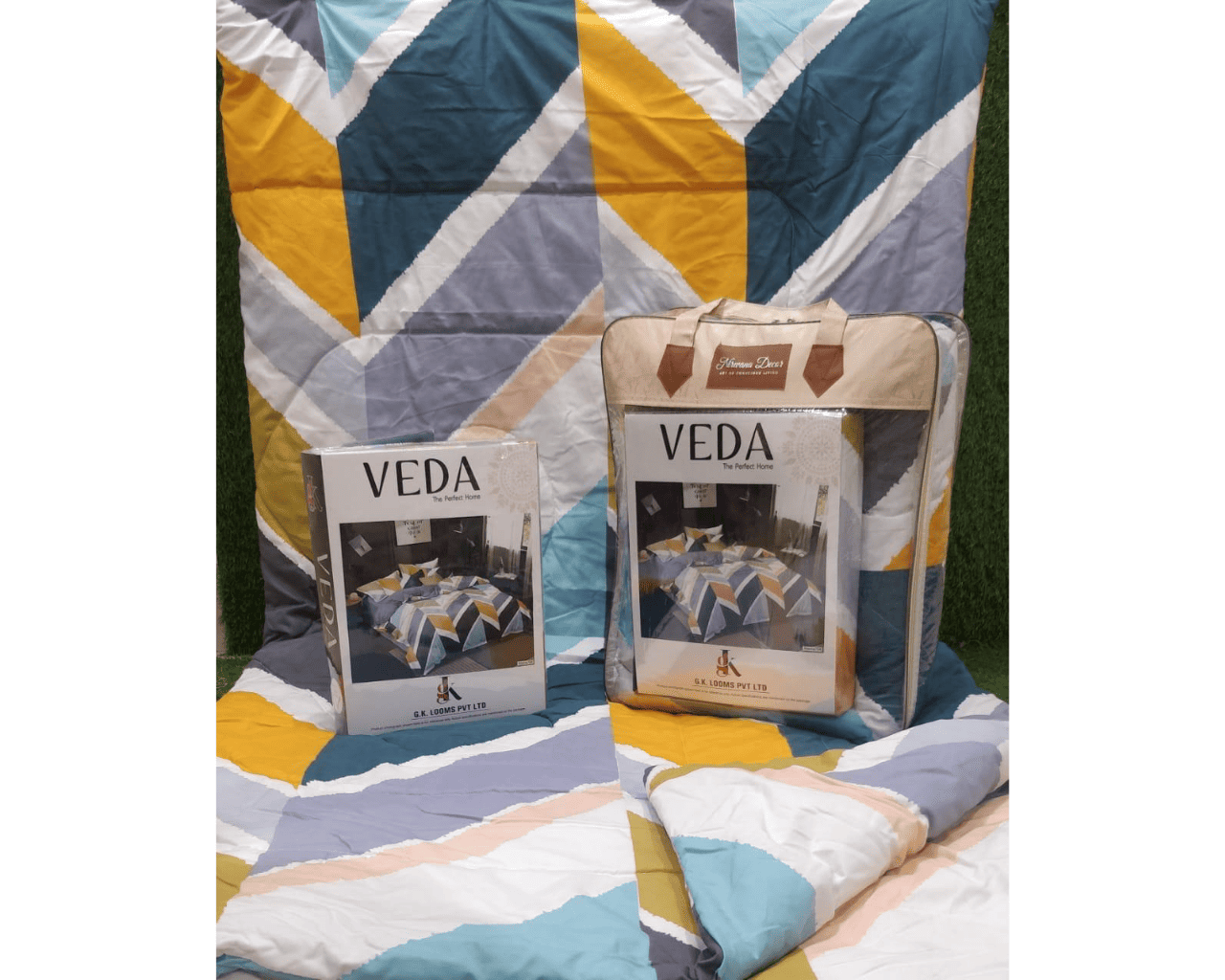 Comforter (2)